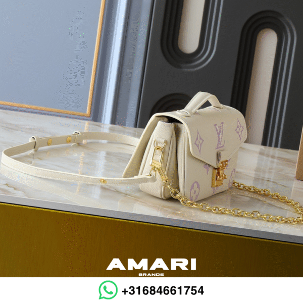 Louis Vuitton - Pochette - Wit